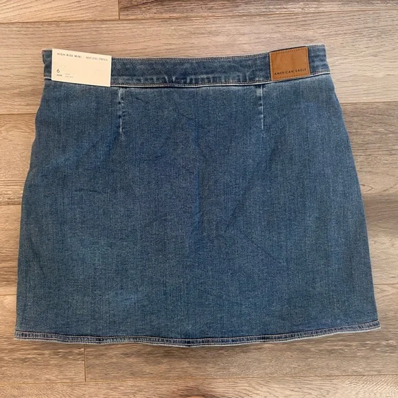 American Eagle | High Rise Mini - Picture 6 of 9